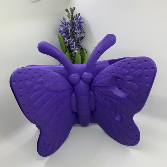 iPad 7th generation purple butterfly covers - Picture 1 of 6